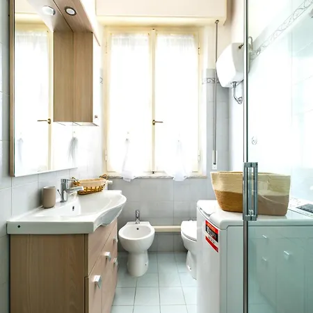 Hostly-casa Serena-near The Town Center Apartment