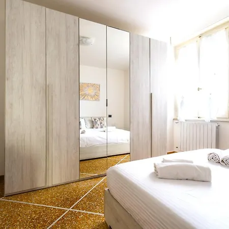 Hostly-casa Serena-near The Town Center *